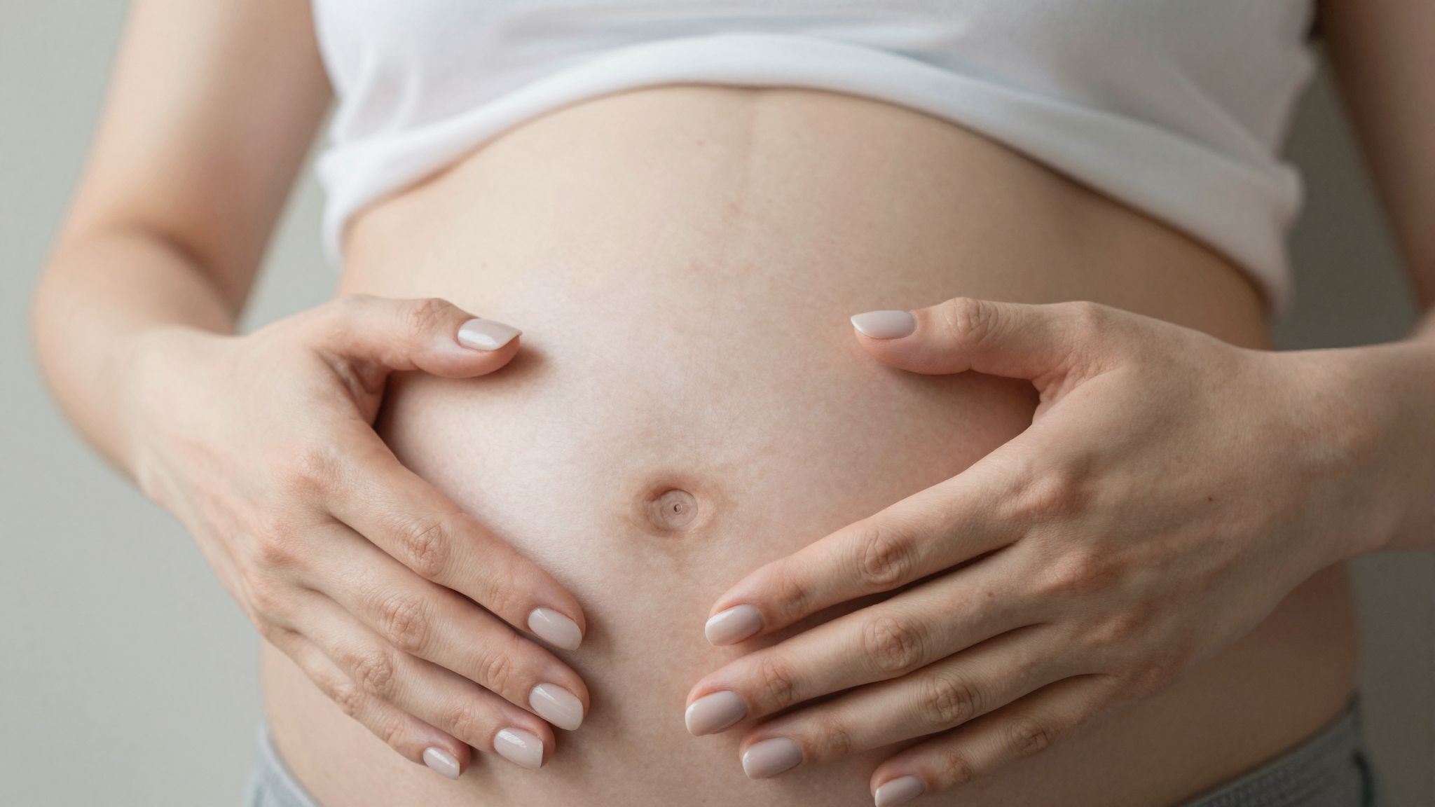 Terhesség alatt a műköröm allergiás reakciókat válthat ki.