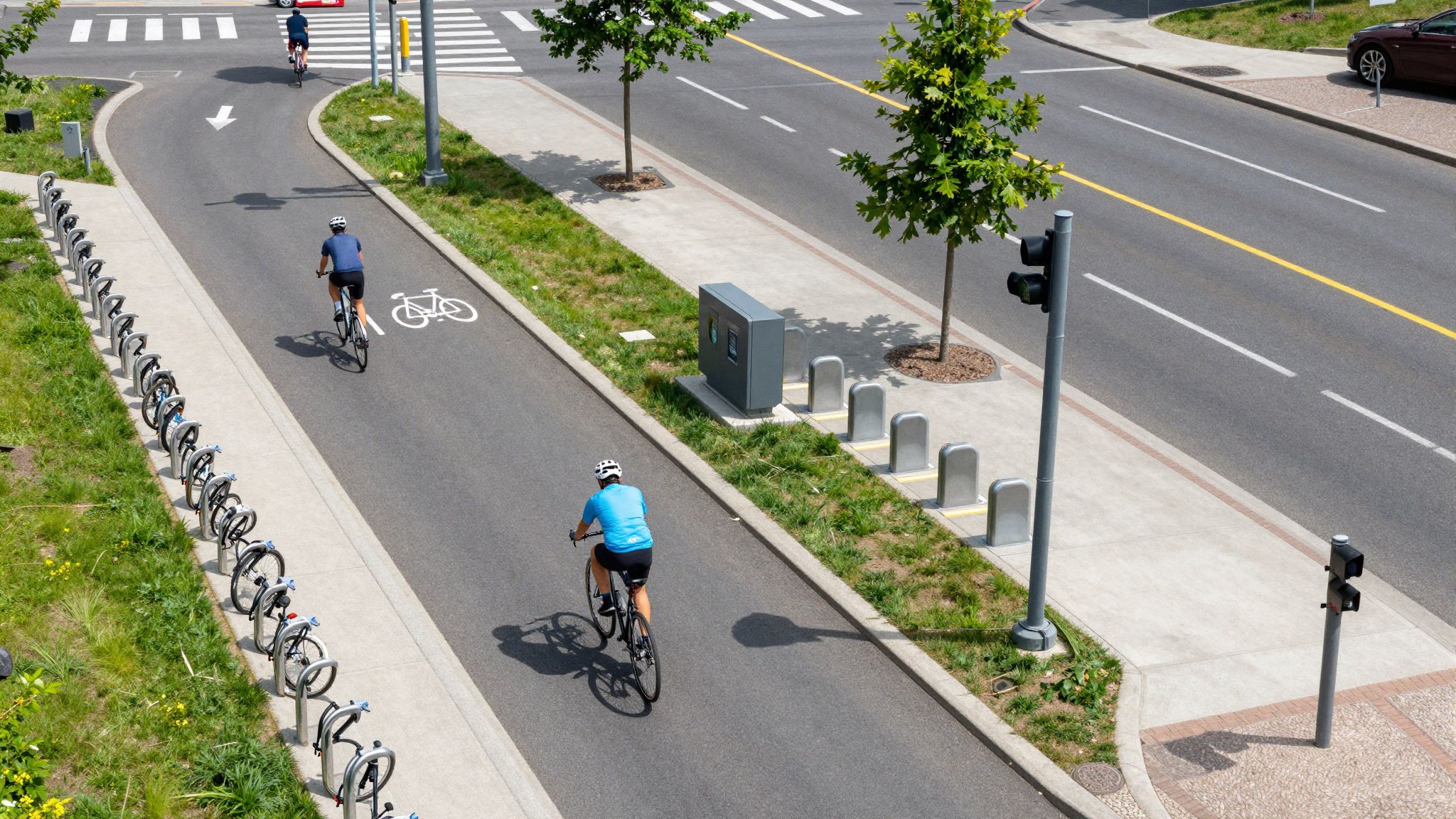Kerékpárutak bővítése csökkenti a városi légszennyezést hatékonyan.
